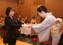 華の会創立35 周年記念式典